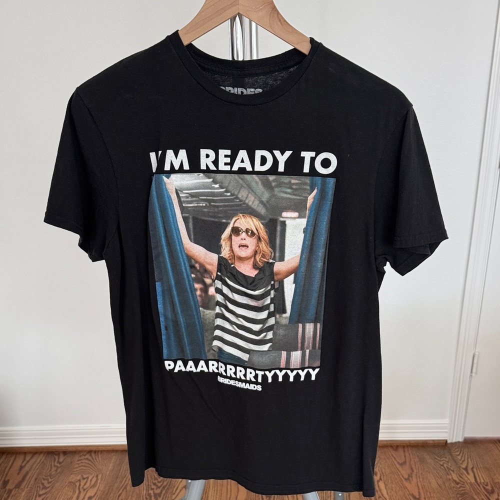 Hybrid & Company Black Graphic Tee